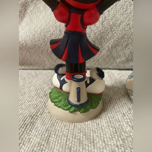 ✨Vintage Collectable Disney World Ceramic Minnie Mouse Cheerleader Bobble Head - Picture 6 of 9